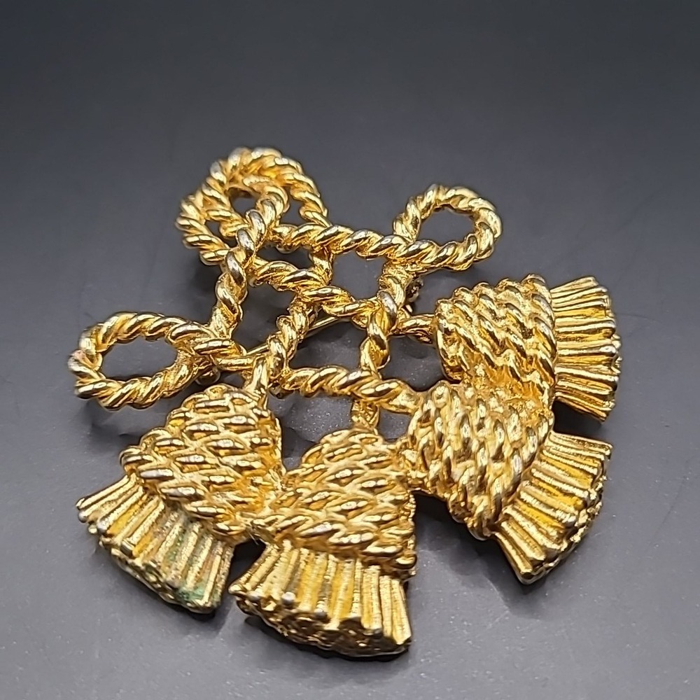 Vintage Brooch Four Tassel Statemen Gold Tone Rope Knot Pin